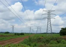 linha de transmissão subterrânea